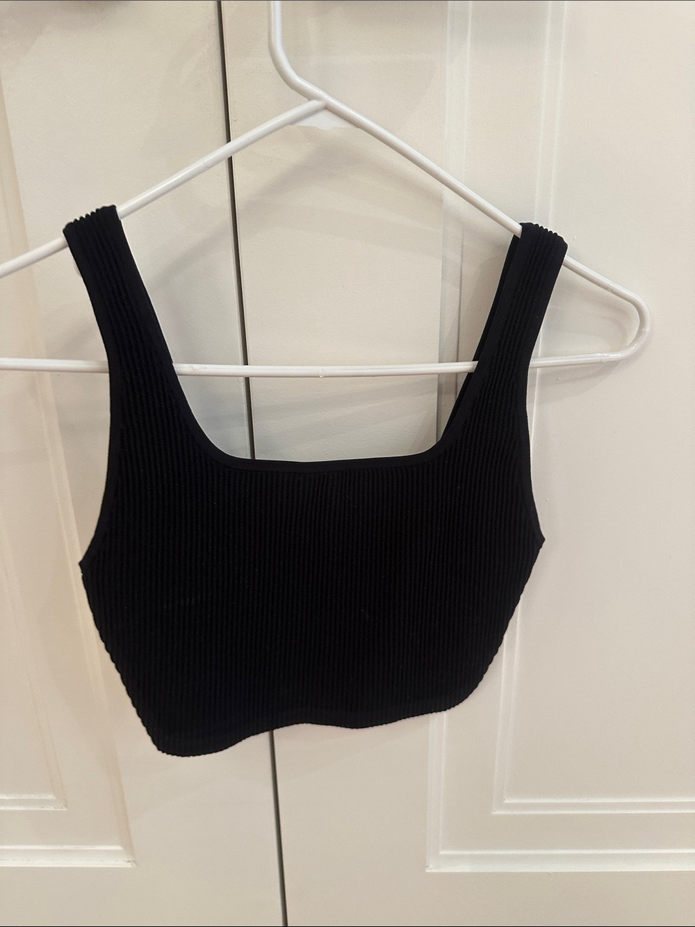 Babaton Black Ribbed Square-Neck Crop Top